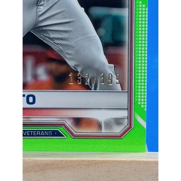 2021 Bowman - Juan Soto #67 Neon Green Border SP 132/399 - Picture 5 of 6